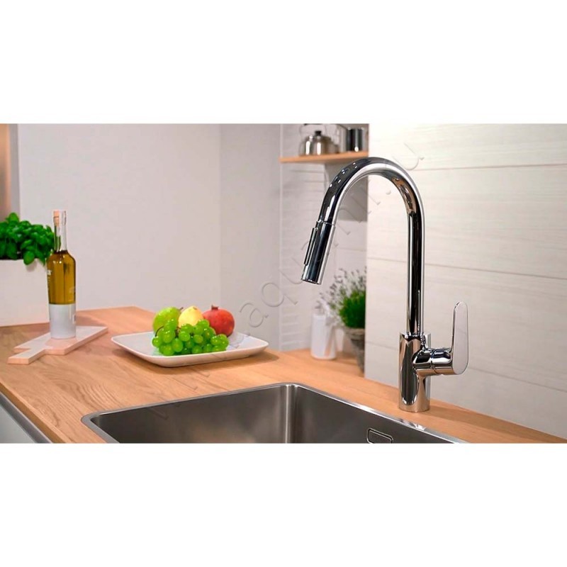 Однорычажный смеситель для кухни Hansgrohe Focus M41 хром 31815000 в интерьере