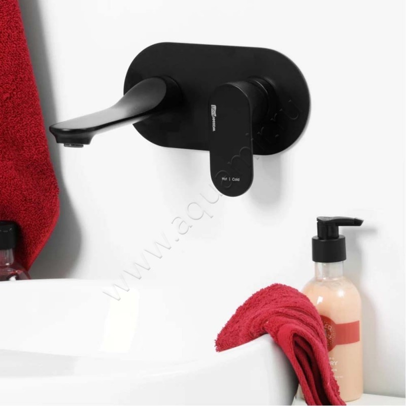 Смеситель Wasserkraft Elbe черный 7430 в интерьере