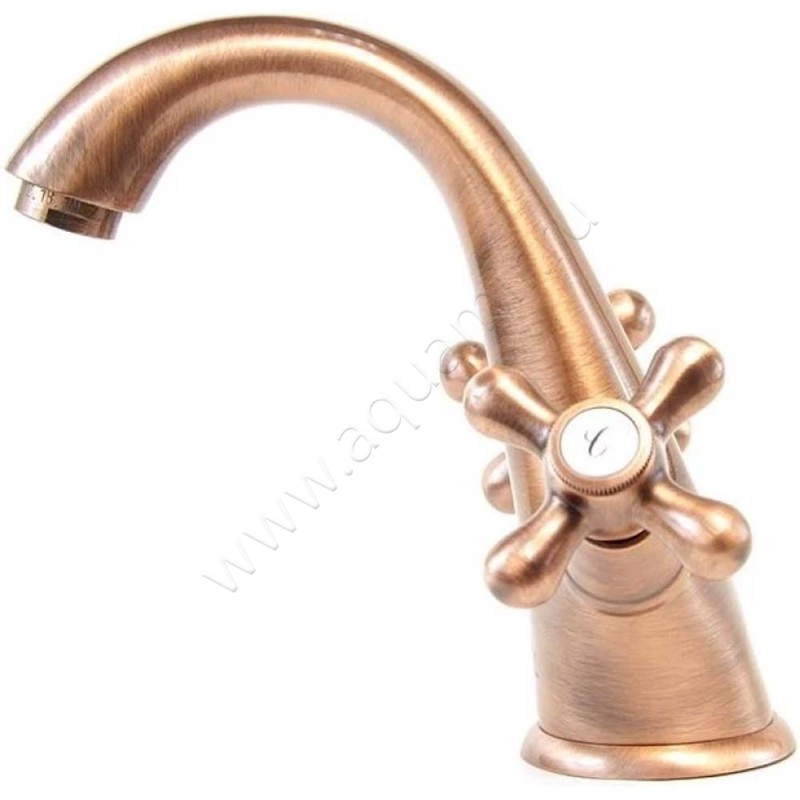 Смеситель для раковины Webert Armony медь AM700102060 в интерьере