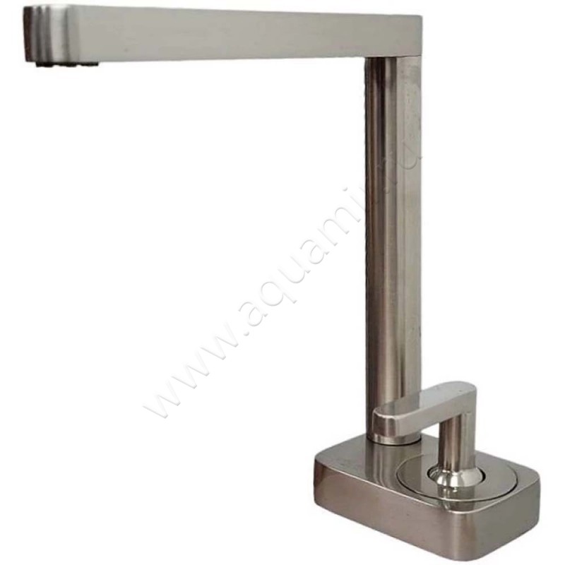 Смеситель для раковины Webert Living никель LV830102345 в интерьере