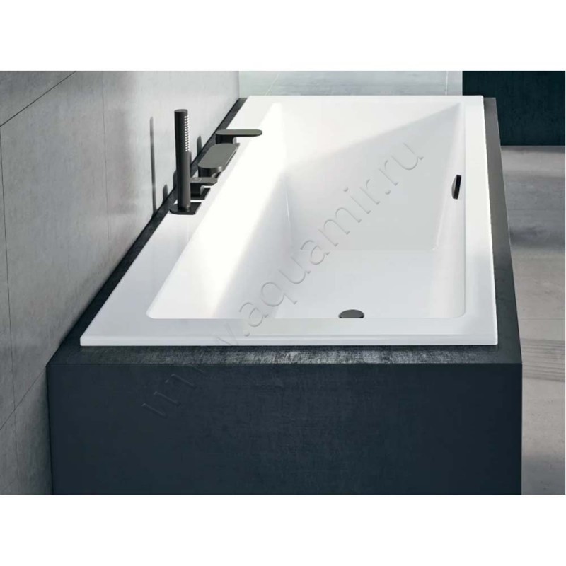 Смеситель для ванны Ravak Chrome с душем, черный матовый X070445 в интерьере