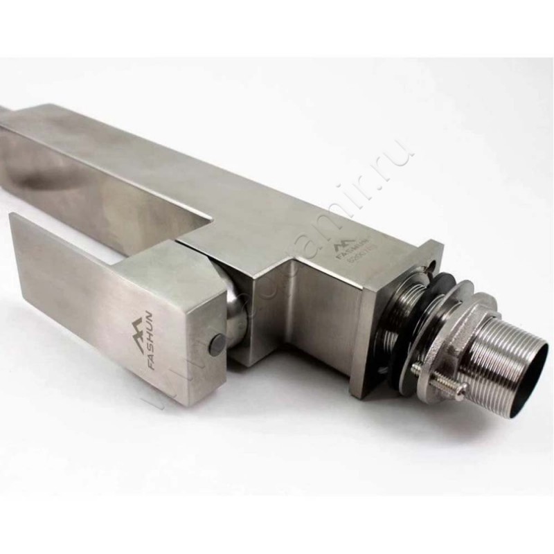 Смеситель для кухни Fashun A541028 в интерьере