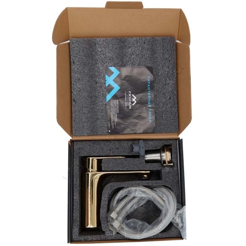 Смеситель для раковины Fashun золото A108535 в интерьере