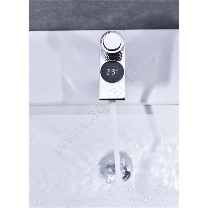 Смеситель для раковины Fashun хром A4020 в интерьере