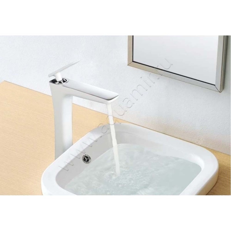 Смеситель Rose R16 белый/хром R1611F в интерьере