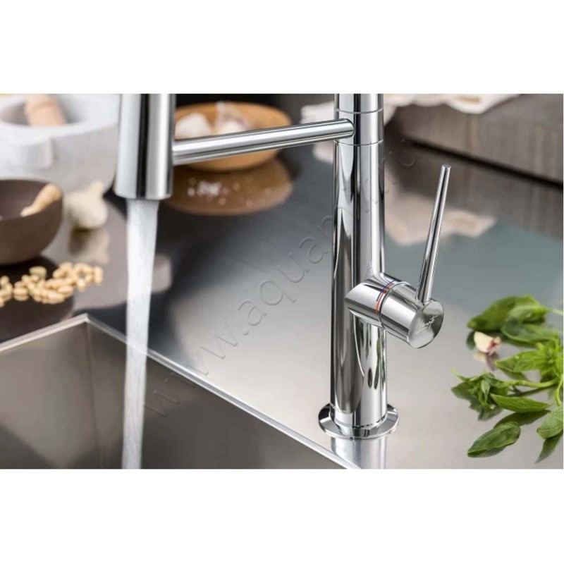 Смеситель для кухни Nobili Levante хром MV123300CR в интерьере