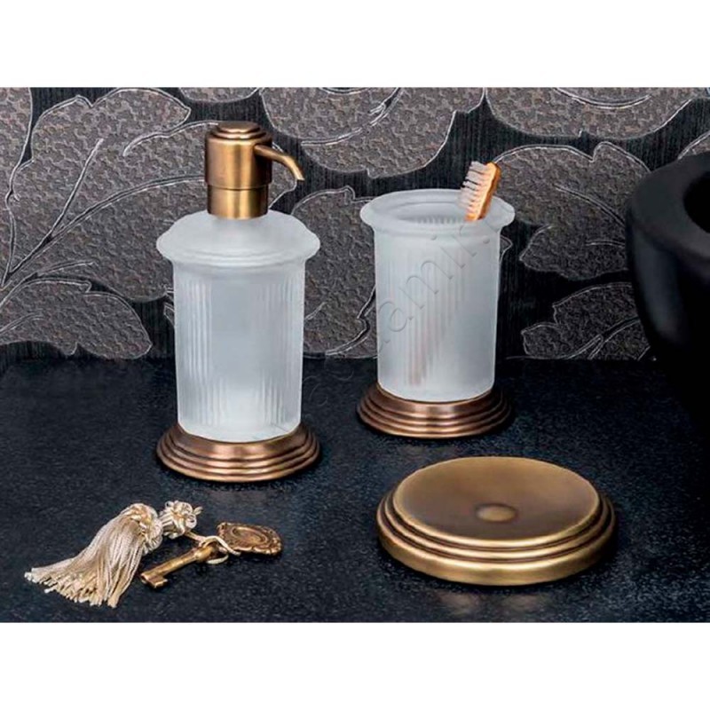 Дозатор Colombo Hermitage бронза B9336OAVAN в интерьере