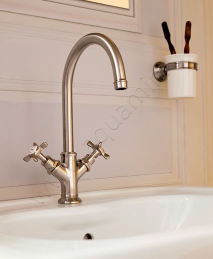 Смеситель для раковины Hansgrohe Axor Montreux 16502820 в интерьере