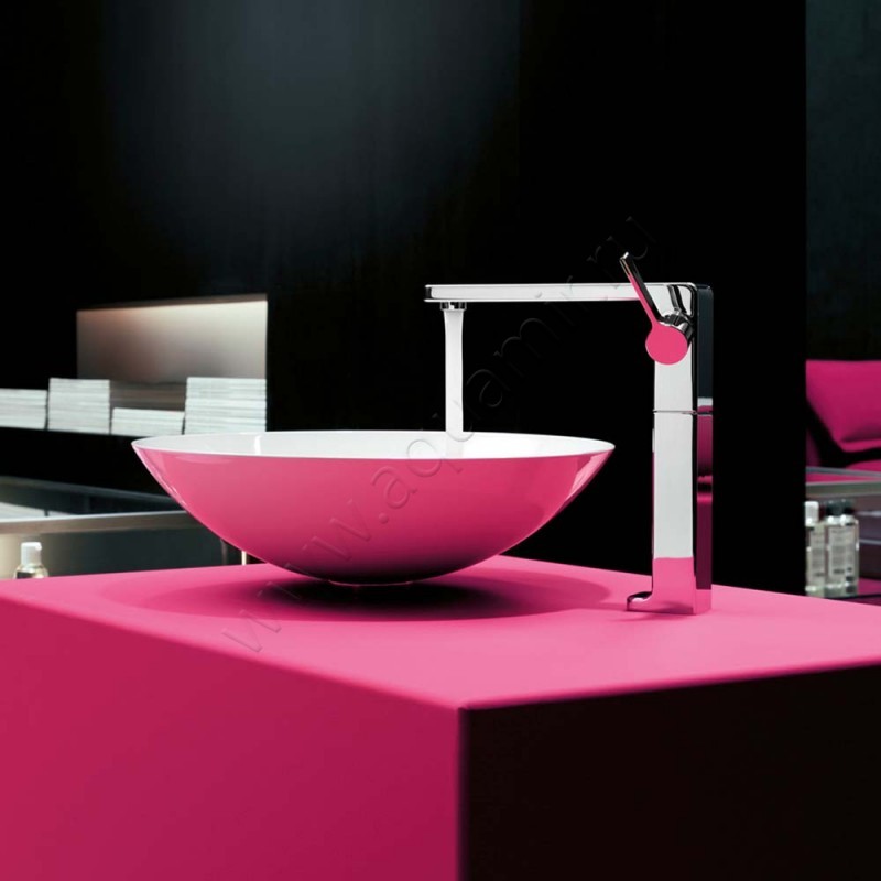 Смеситель для раковины Dornbracht LULU брашированная платина 3353471006 в интерьере