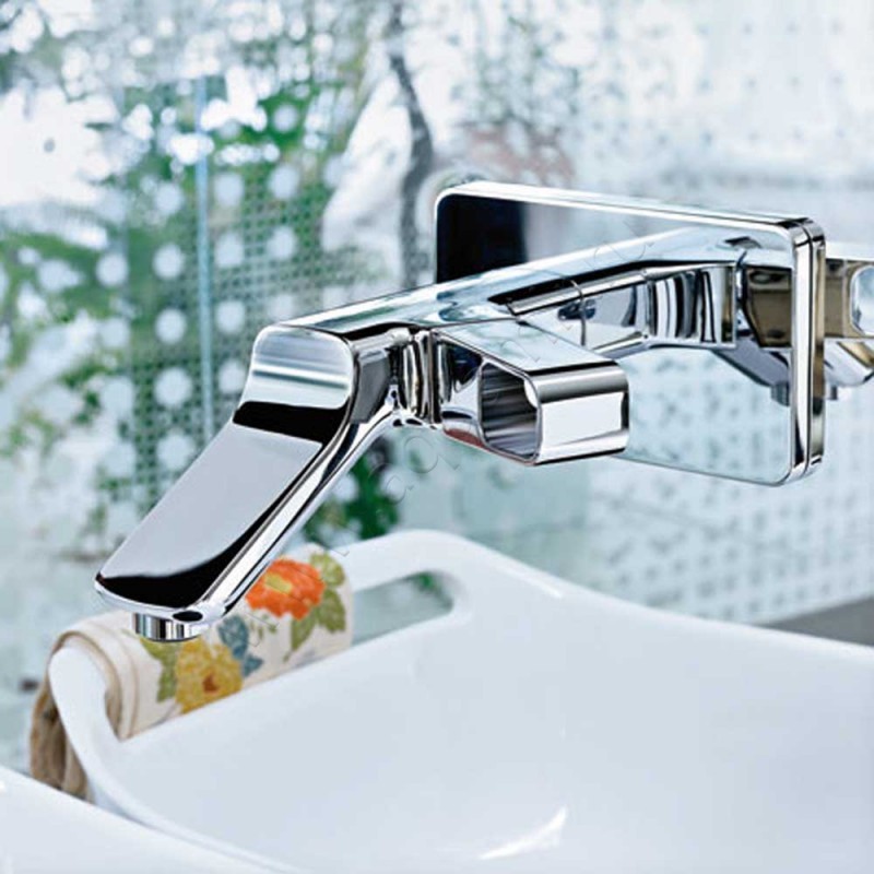 Смеситель для раковины Hansgrohe Axor Urquiola 11026000 в интерьере