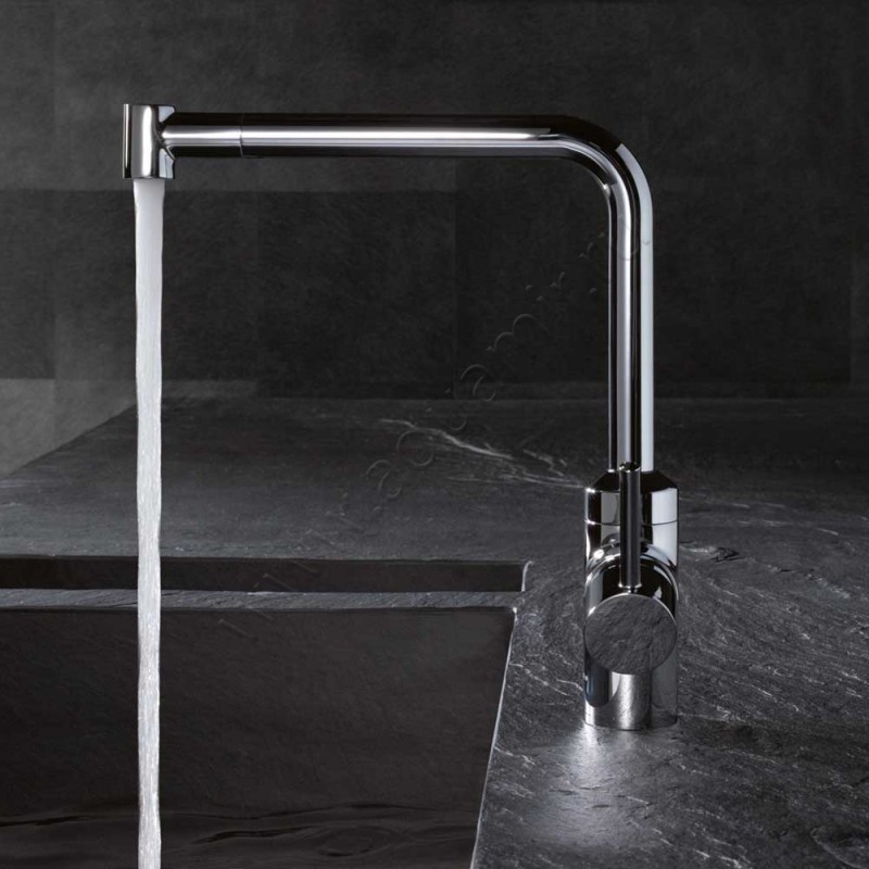 Однорычажный смеситель для кухни Kludi L-INE с длинным изливом, хром 428210577 в интерьере