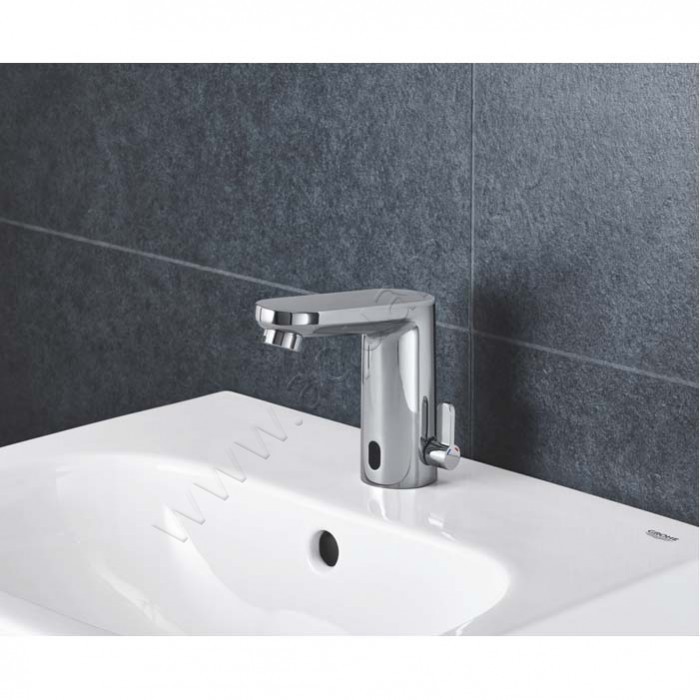 Рукомойник подвесной Grohe Euro Ceramic 44,9 см 39324000 в интерьере