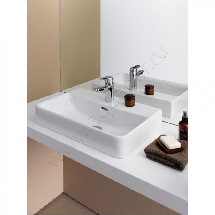 Раковина мебельная накладная Laufen Pro S 65 см 8109640001041 в интерьере