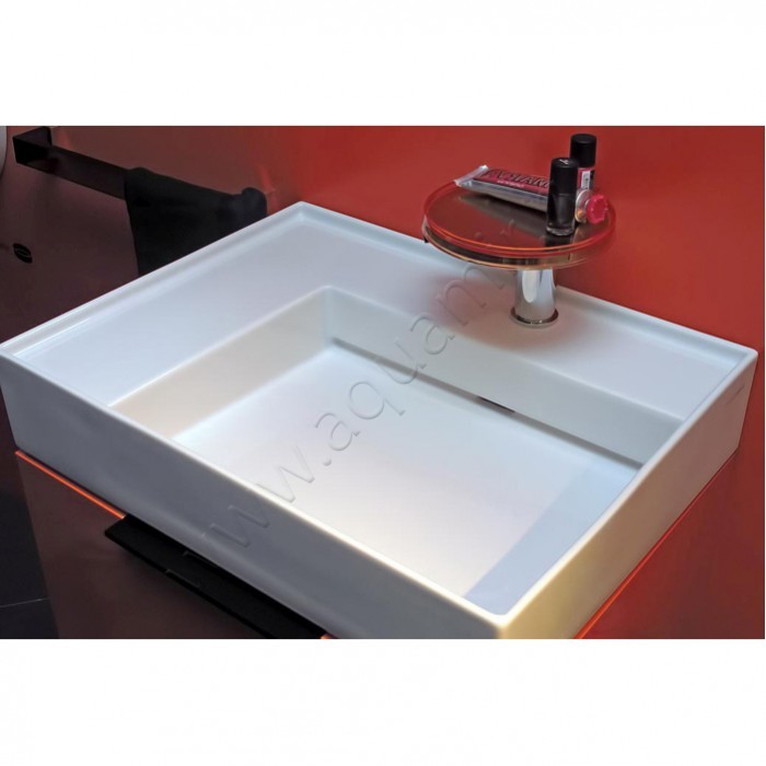 Раковина-чаша накладная с отверстием под смеситель Laufen Kartell 60 см 8103350001041 в интерьере