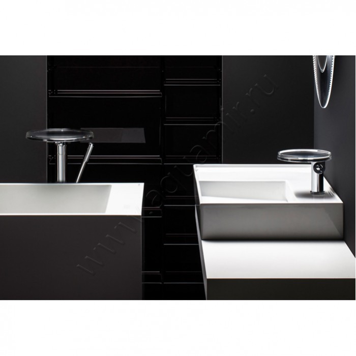 Раковина-чаша накладная с отверстием под смеситель Laufen Kartell 60 см 8103350001041 в интерьере