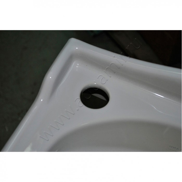 Рукомойник подвесной Simas Arcade 37 см AR035SX в интерьере