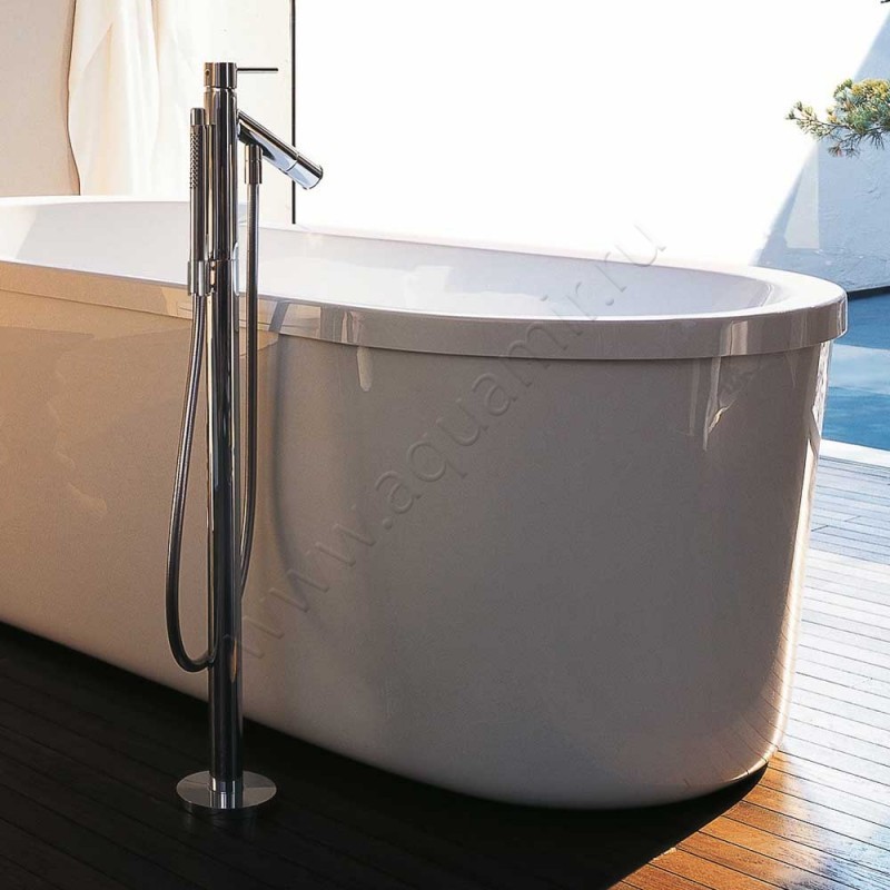 Напольный смеситель для ванны Hansgrohe Axor Starck 10456000 в интерьере