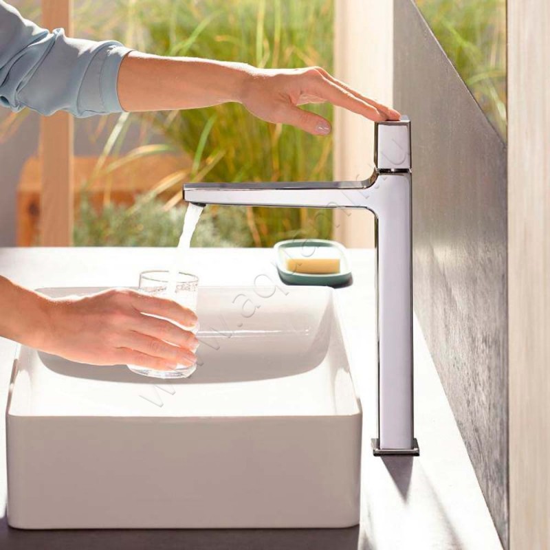 Смеситель для раковины Hansgrohe Metropol хром 32572000 в интерьере