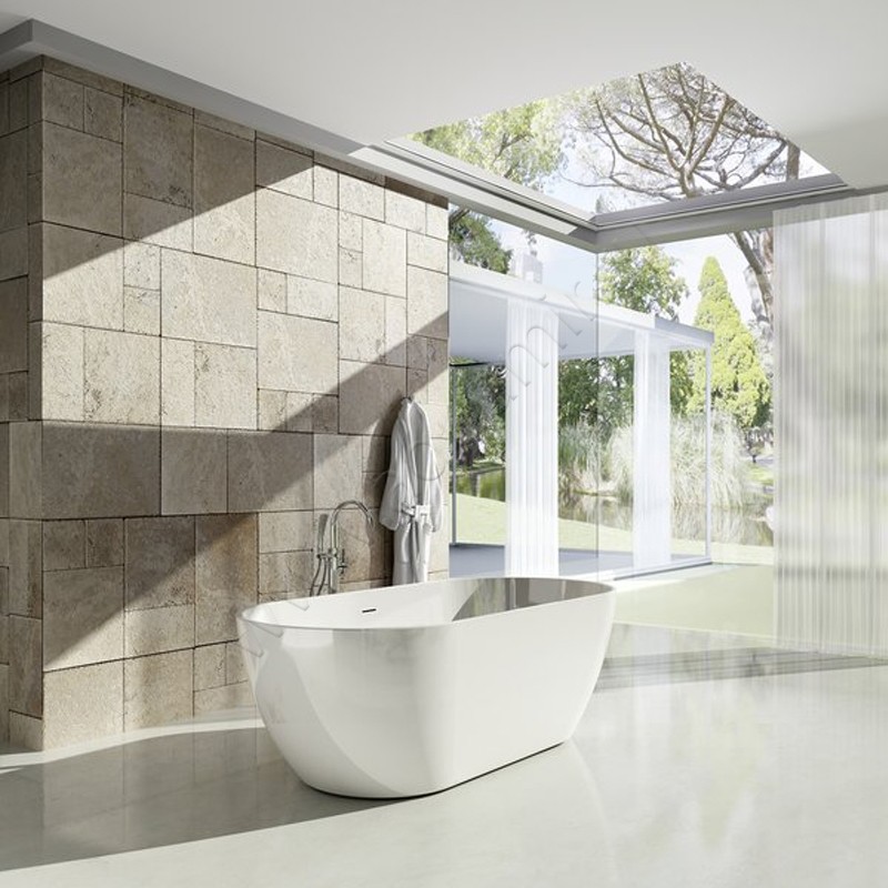 Акриловая ванна Ravak Freedom O 170x80 XC00100020 в интерьере