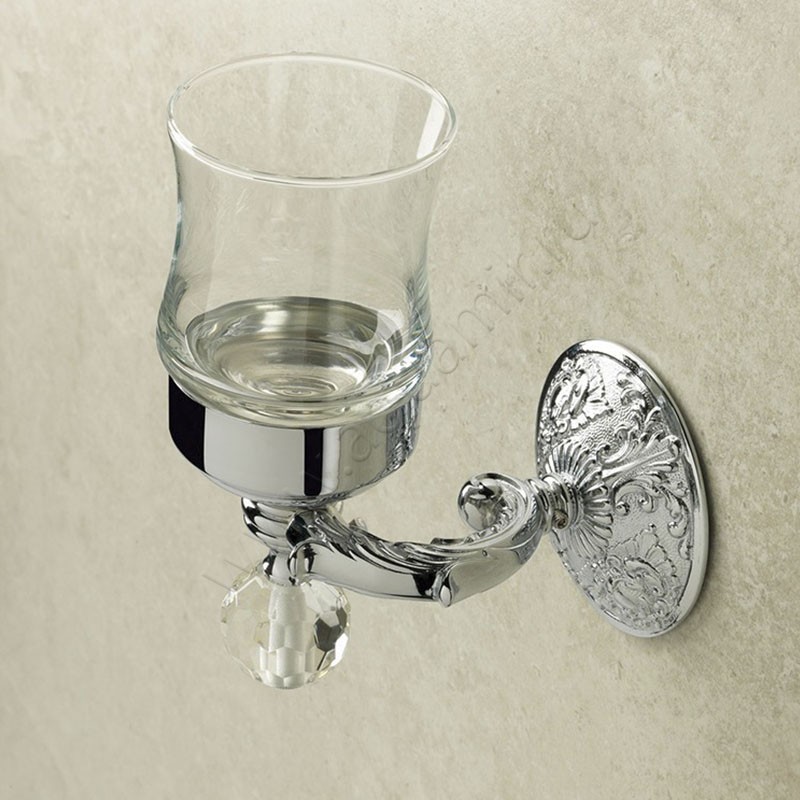 Стакан настенный Stilhaus Noto Light NT10V08 в интерьере