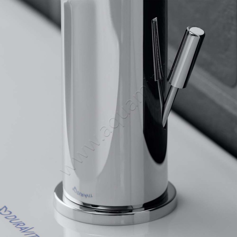Смеситель для раковины Duravit B.2 B21010001010 в интерьере