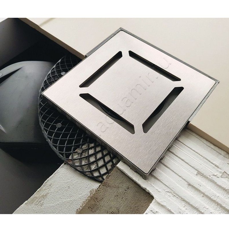 Душевой трап Berges Wasserhaus Zentrum Norma 090362 в интерьере