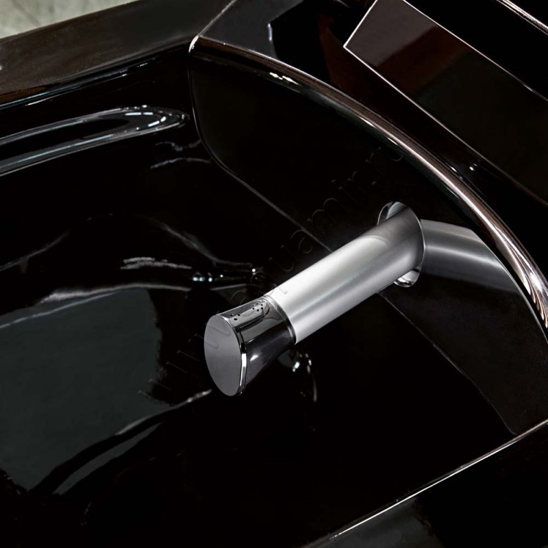 Унитаз подвесной с функцией биде Villeroy & Boch VICLEAN с крышкой микролифт, 59,5 см, безободковый, черный V0E100S0 в интерьере