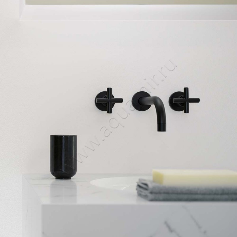 Смеситель для раковины Dornbracht TARA 3671289200 в интерьере