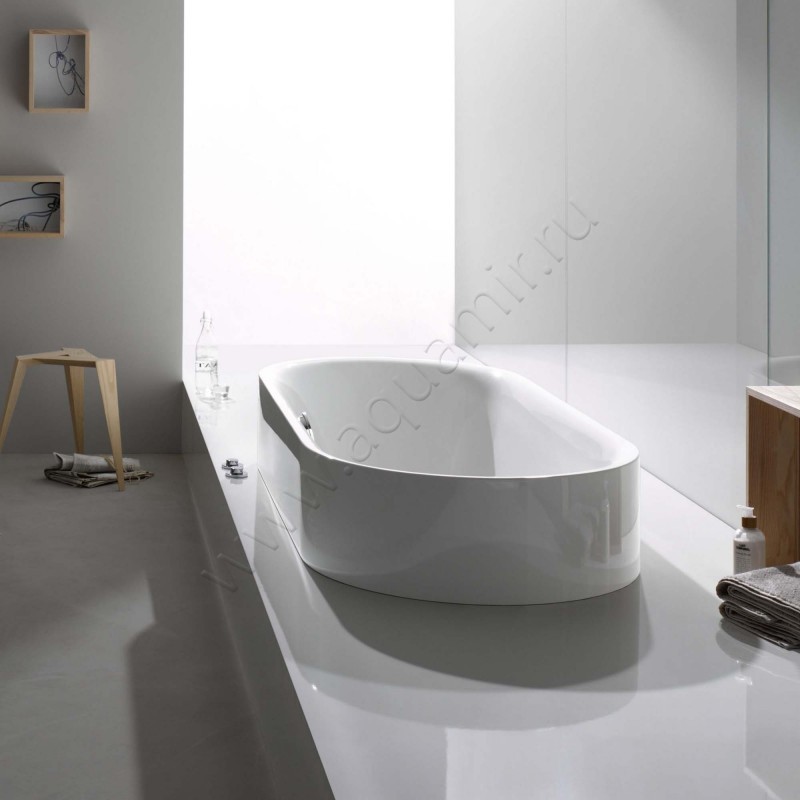 Стальная ванна Bette Lux Oval Highline 190x90 3467000CFXXH в интерьере