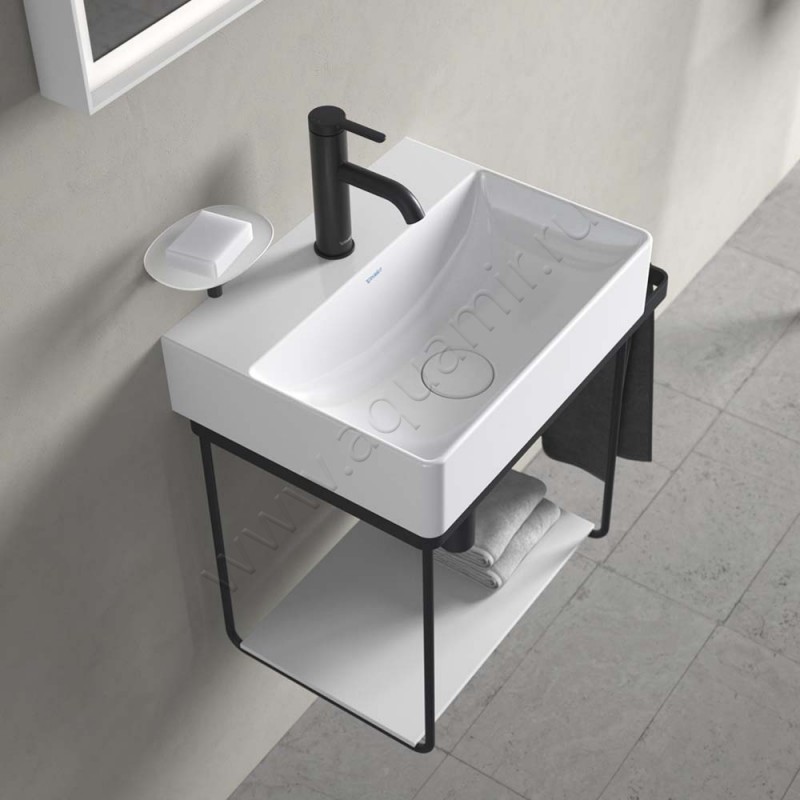 Рукомойник подвесной Duravit DuraSquare 45 см 07324500411 в интерьере