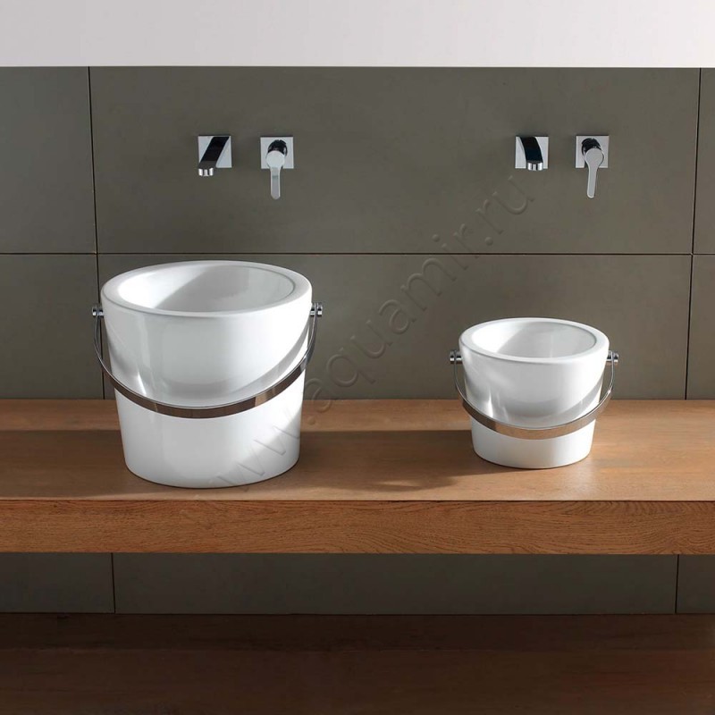 Раковина-чаша накладная Scarabeo Bucket 30 см 8801BK в интерьере