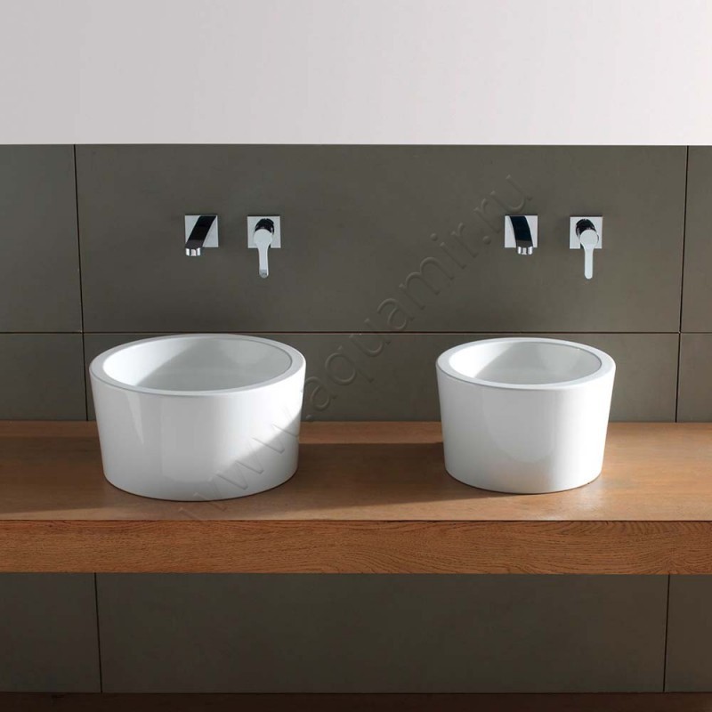 Раковина-чаша накладная Scarabeo Bucket 42 см 8807 в интерьере