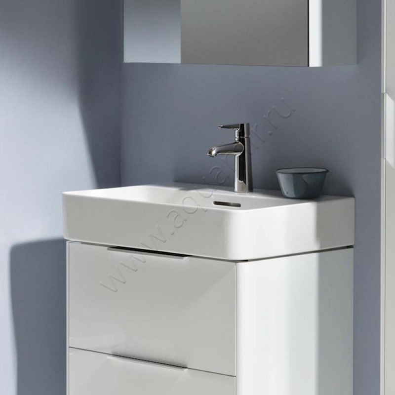 Раковина мебельная накладная Laufen VAL 60 см 8102834001041 в интерьере