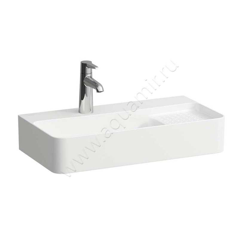 Раковина подвесная Laufen VAL 60 см 8152857571041 в интерьере