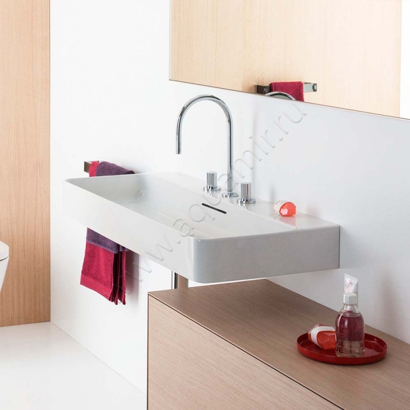 Раковина подвесная Laufen VAL 95 см 8162874001081 в интерьере