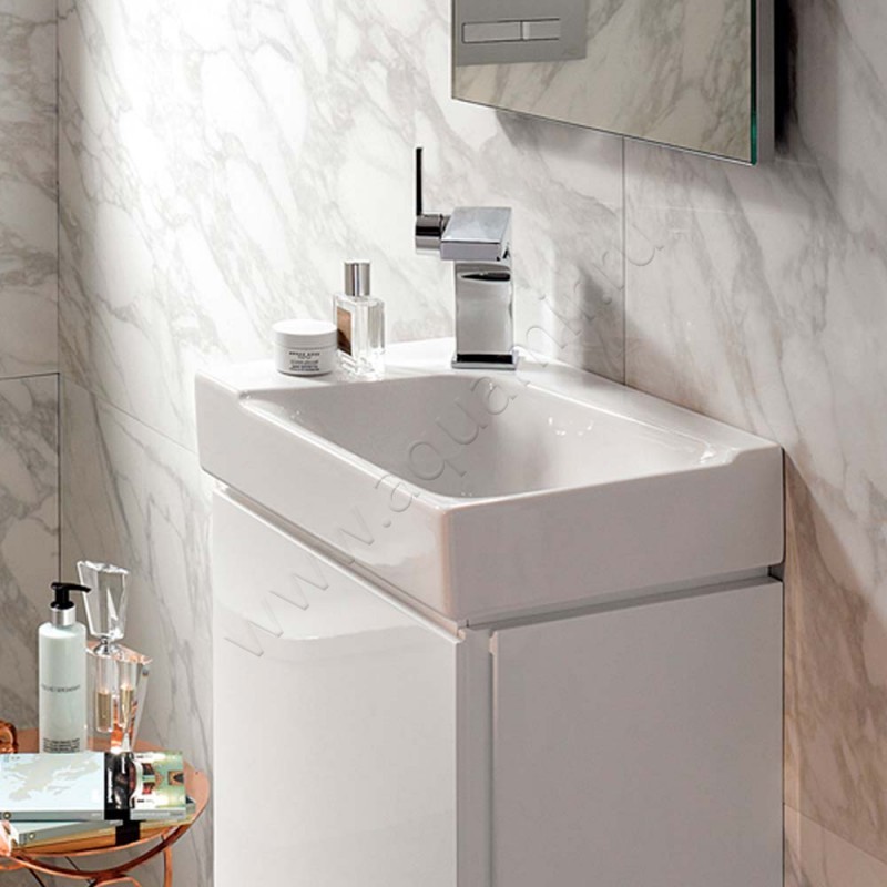 Рукомойник подвесной Geberit Xeno2 40 см 500528011 в интерьере