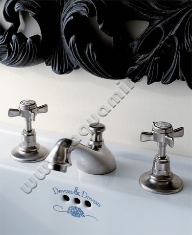 Смеситель для раковины Devon & Devon Coventry MARF26CR в интерьере