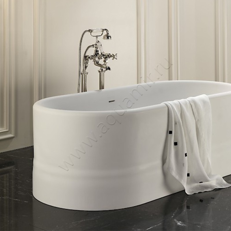 Ванна из литьевого мрамора Devon & Devon Diva 175x83 1NADIVA в интерьере