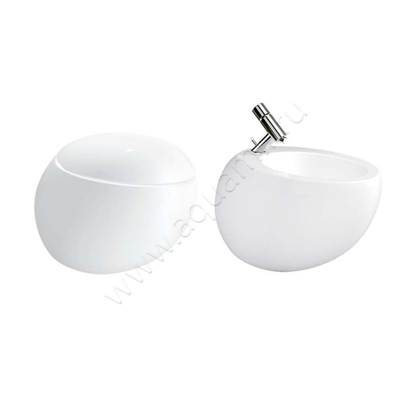 Биде подвесное Laufen IL BAGNO ALESSI One 8309714003041 в интерьере