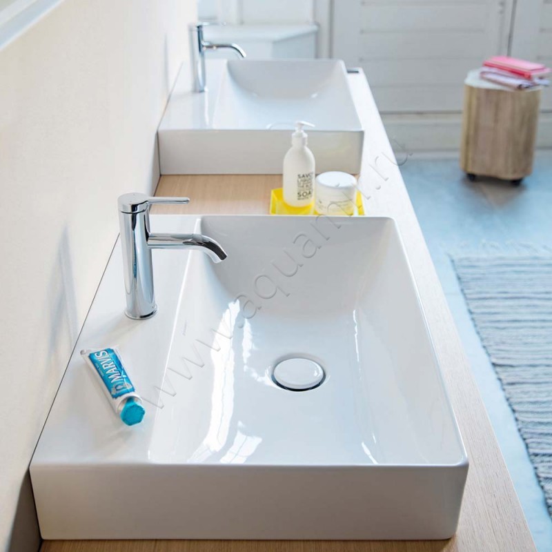 Смеситель для раковины Duravit C.1 C11020002010 в интерьере