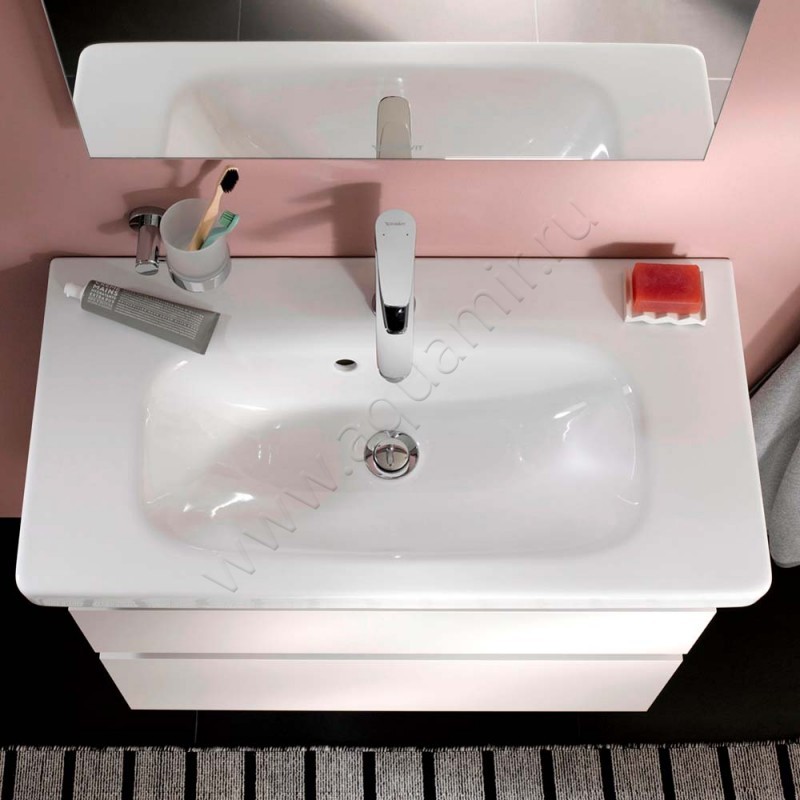 Смеситель для раковины Duravit B.1 B11020001010 в интерьере