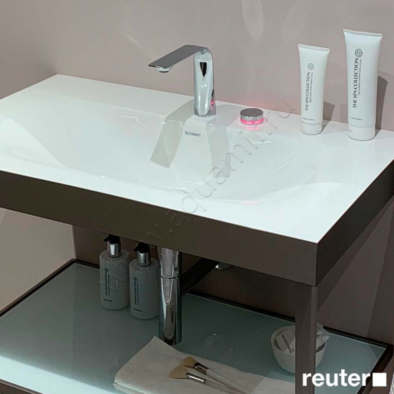 Смеситель для раковины Duravit D.1 сенсорный D11100008010 в интерьере