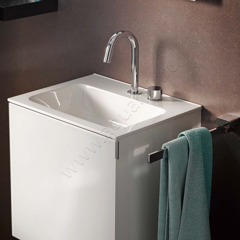 Смеситель для раковины Emco Asis 958300103 в интерьере