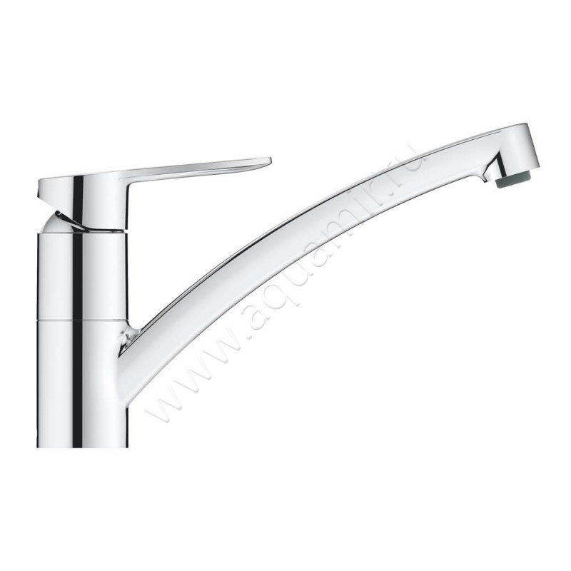 Однорычажный смеситель для кухни Grohe BauEco хром 31680000 в интерьере