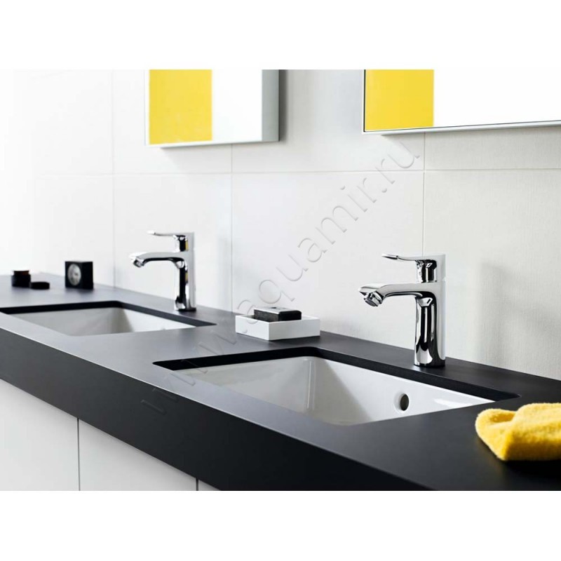 Смеситель для раковины Hansgrohe Metris хром 31080000 в интерьере