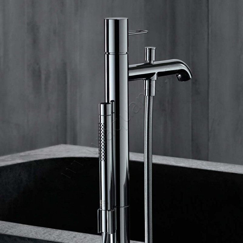 Напольный смеситель для ванны Hansgrohe Axor Uno 38442000 в интерьере