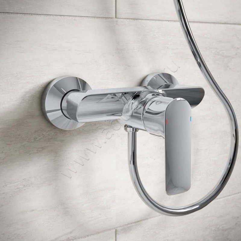 Однорычажный смеситель для душа Ideal Standard Connect Air A7032A2 в интерьере