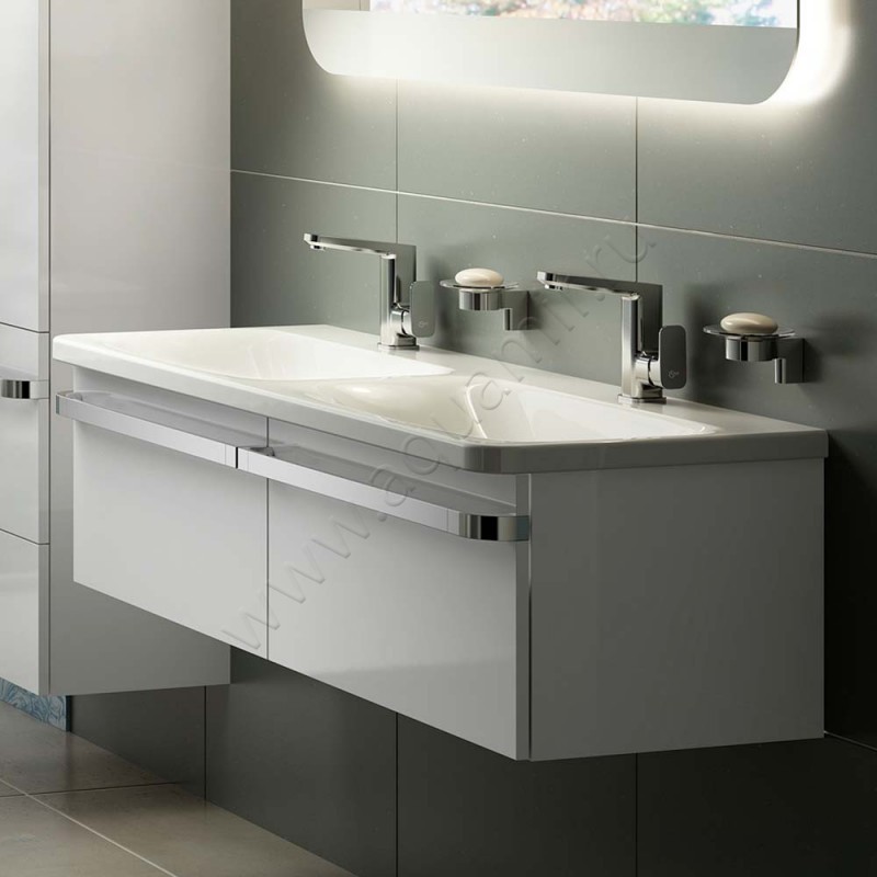 Смеситель для раковины Ideal Standard Tonic II A6327AA в интерьере