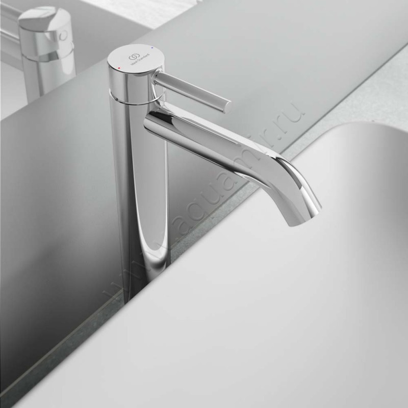 Смеситель для раковины Ideal Standard Ceraline BC194AA в интерьере