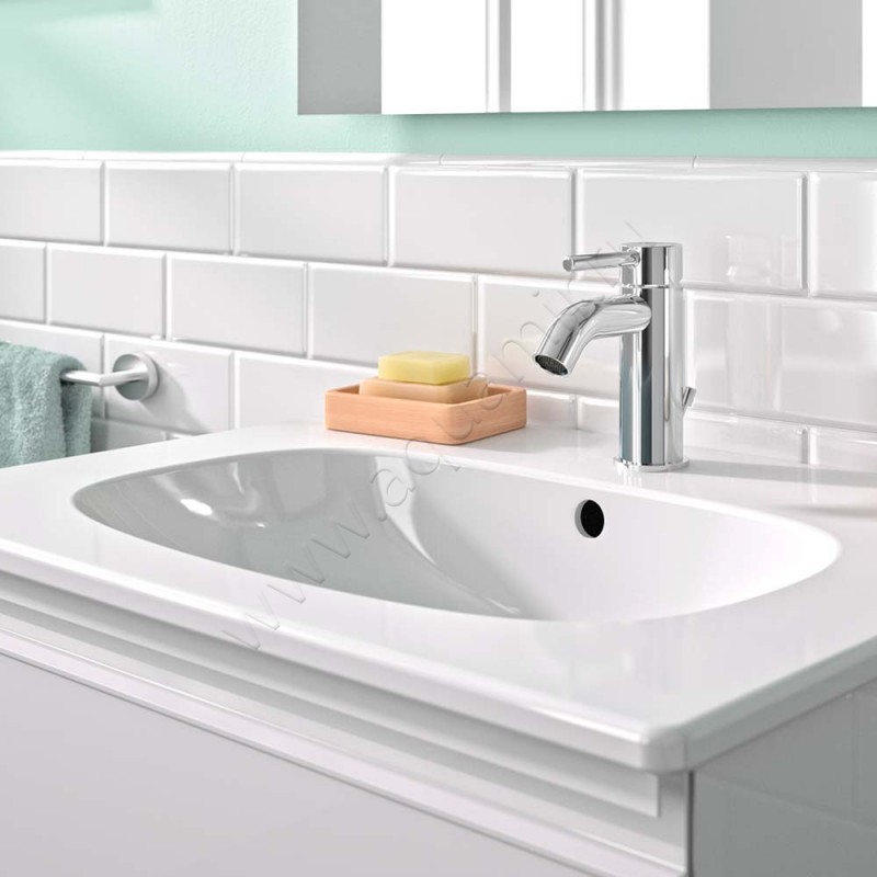 Смеситель для раковины Ideal Standard Ceraline BC193AA в интерьере